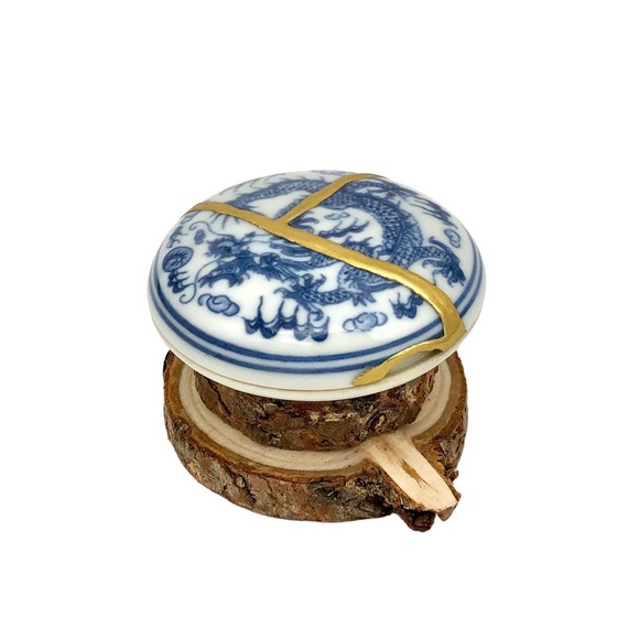 Kintsugi Chinese Porcelain Dragon 5-Claw Blue White Box Gold Crack Growth Gift - Picture 6 of 16